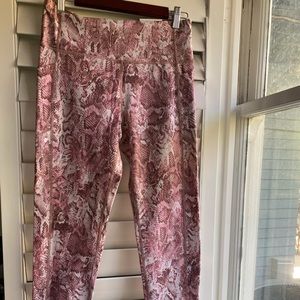 NWT Calvin Klein Leggings